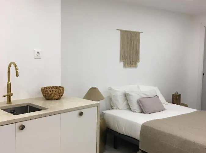 Center Escape To Nature